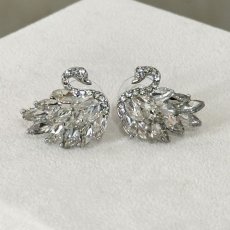 画像2: 【CHERIE】白鳥ピアス (2)